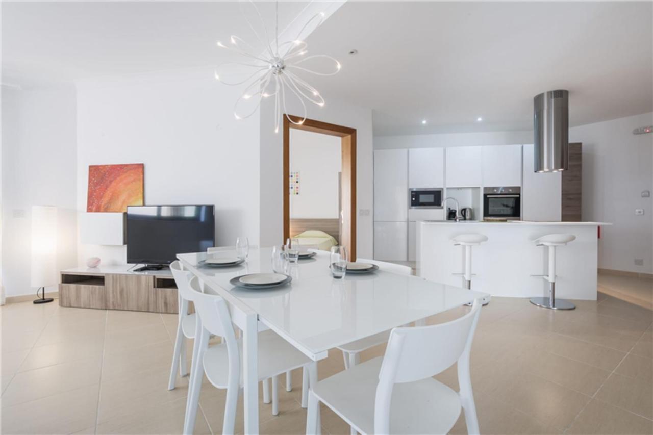 Lux Seaview & Pool-Hosted By Sweetstay Mellieħa Exteriör bild