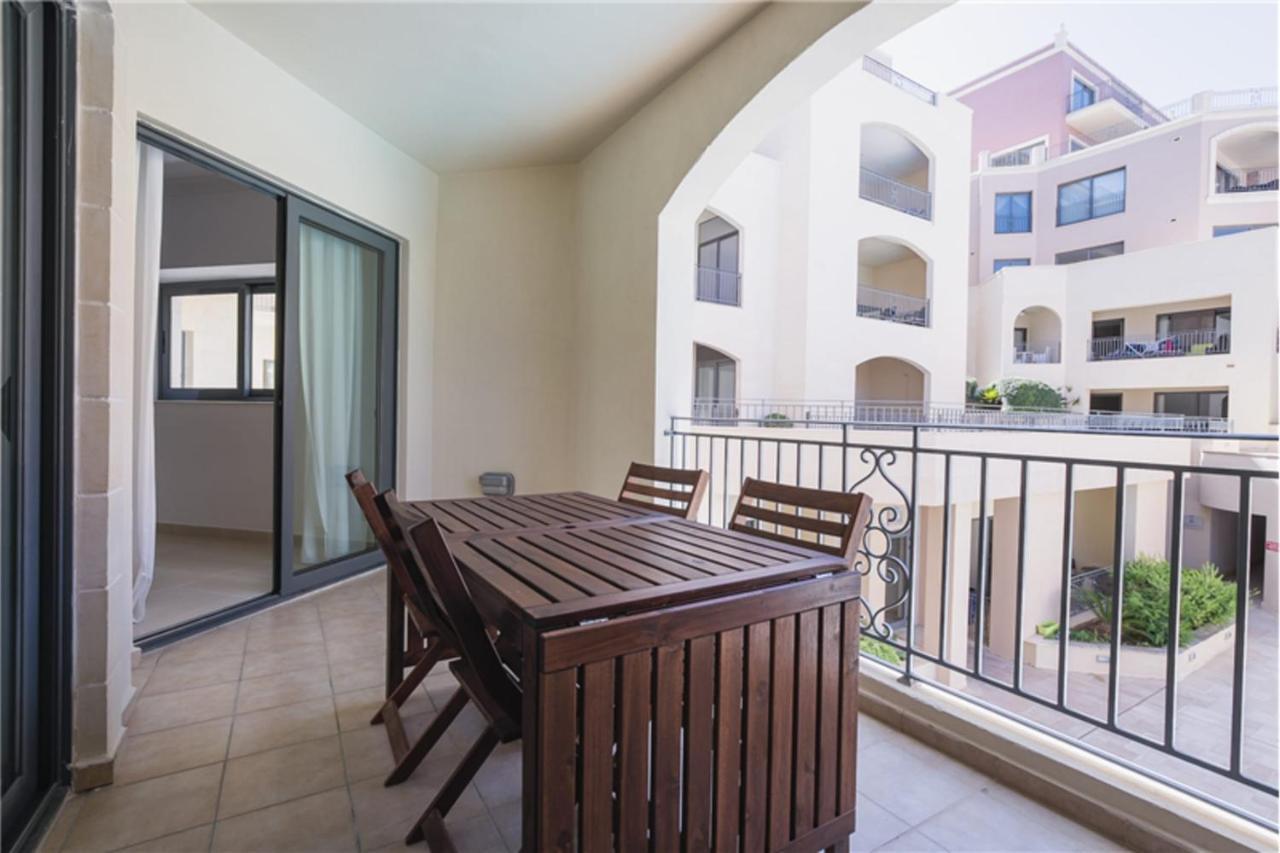 Lux Seaview & Pool-Hosted By Sweetstay Mellieħa Exteriör bild